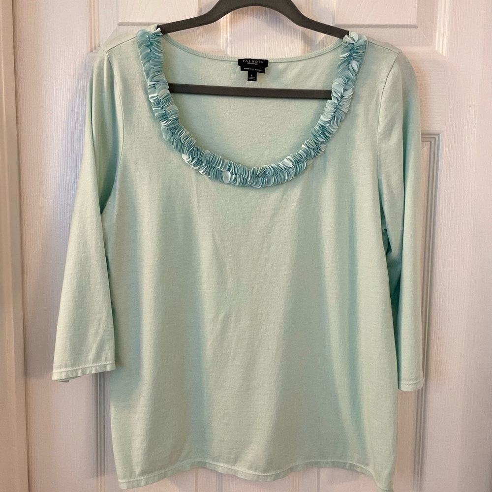 Talbots cotton 3/4 sleeve scoop neck shirt with satin neckline detail. Size L